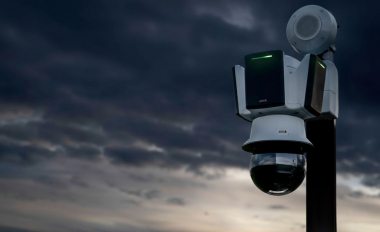 Radar-Technologie trifft auf integrierte PTZ-Kameras